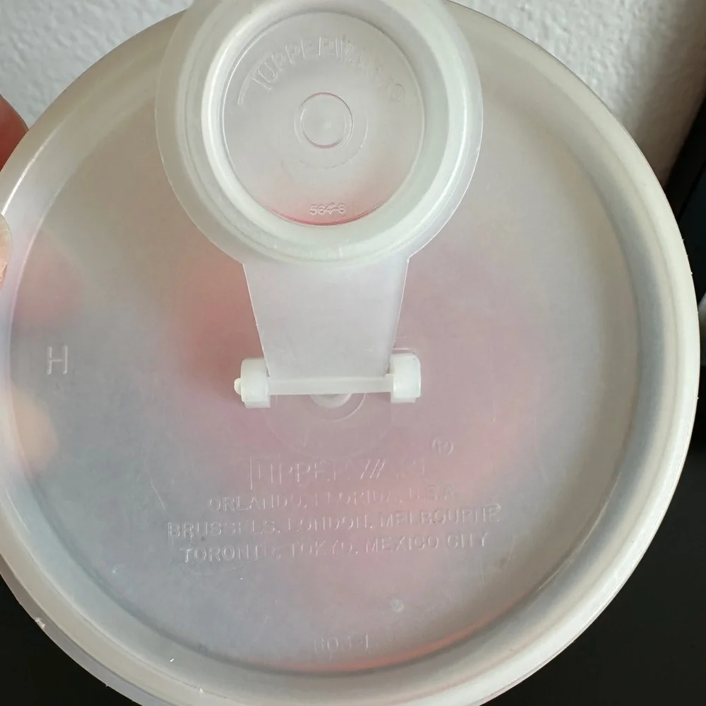 Orange Tupperware Tumbler with Lid - Picture 2 of 4